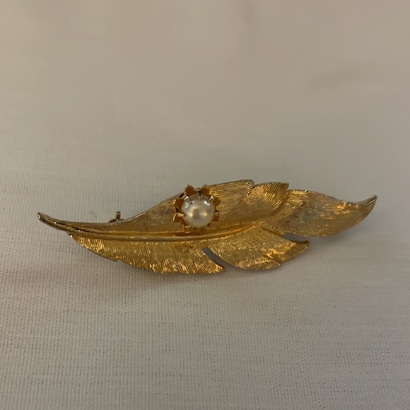 Estate jewelry Gold leaf brooch - Picture 7 of 8